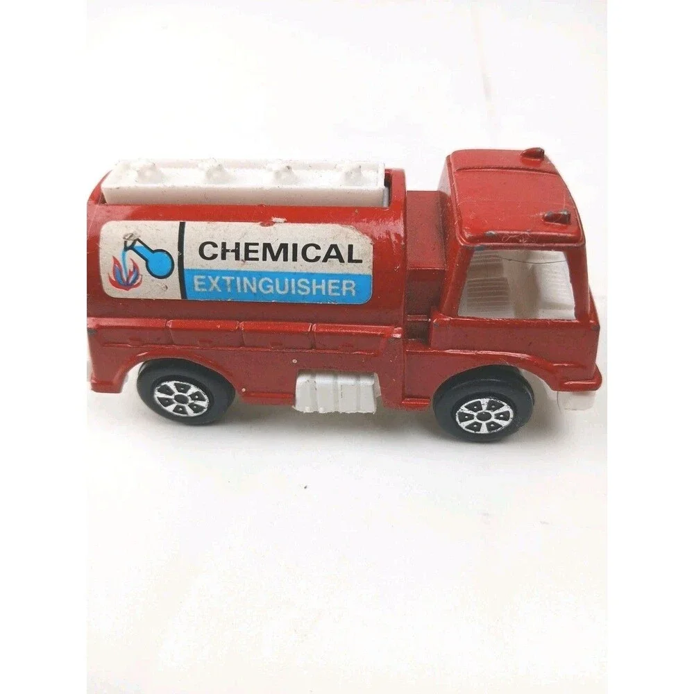 Vintage 1970 Tootsie Toy Chemical Extinguisher Truck Red Metal & Plastic